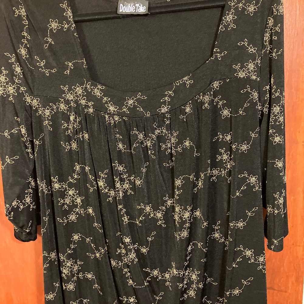 Top-square neckline